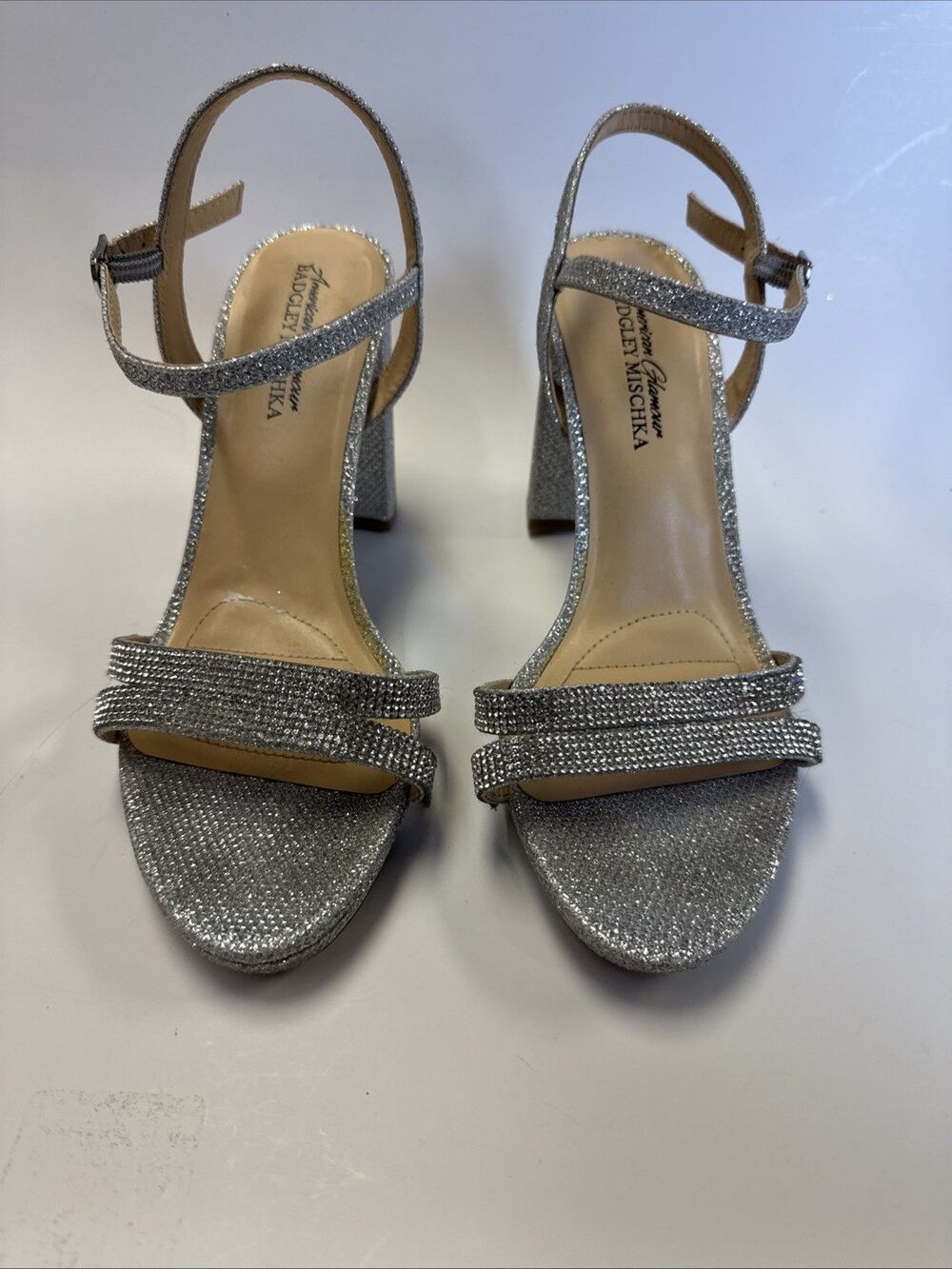 Badgley Mischka Womens Silver Block Heel Sandals Rhinestone Straps size 8